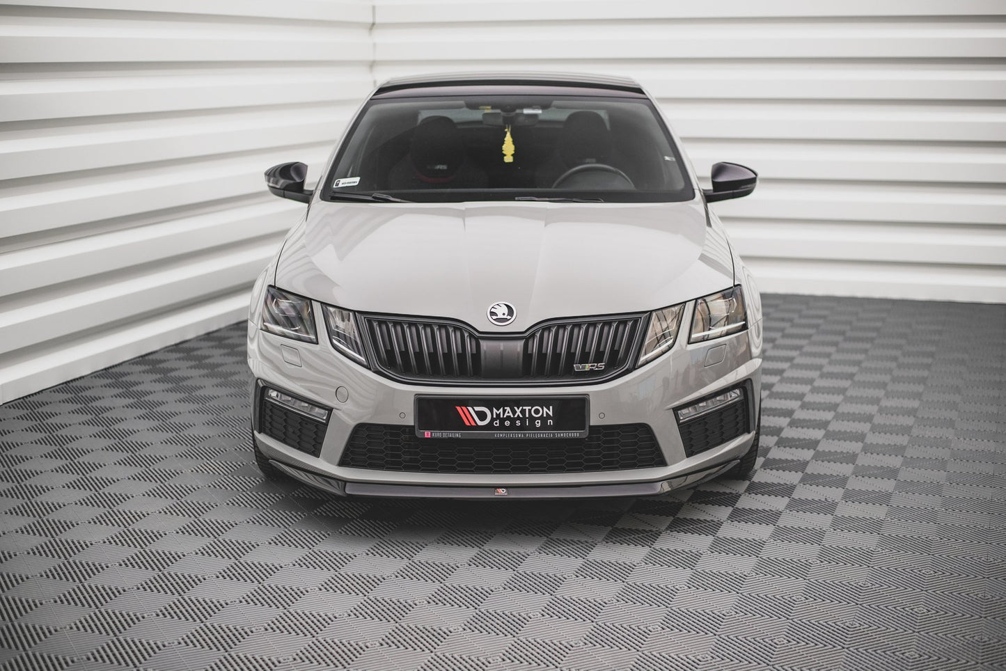 Forreste splitter V.1 Skoda Octavia RS Mk3 Facelift