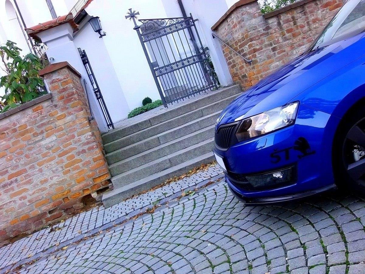 Forreste splitter V.1 Skoda Rapid