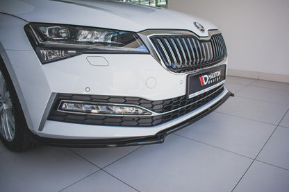 Forreste splitter V.1 Skoda Superb Liftback / Combi Mk3 Facelift