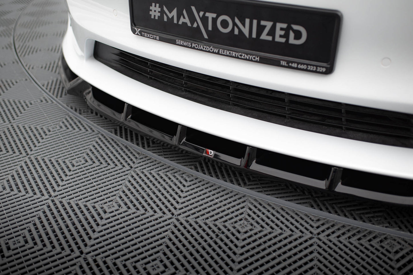 Forreste splitter V.1 Tesla Model S Plaid Mk1 Facelift