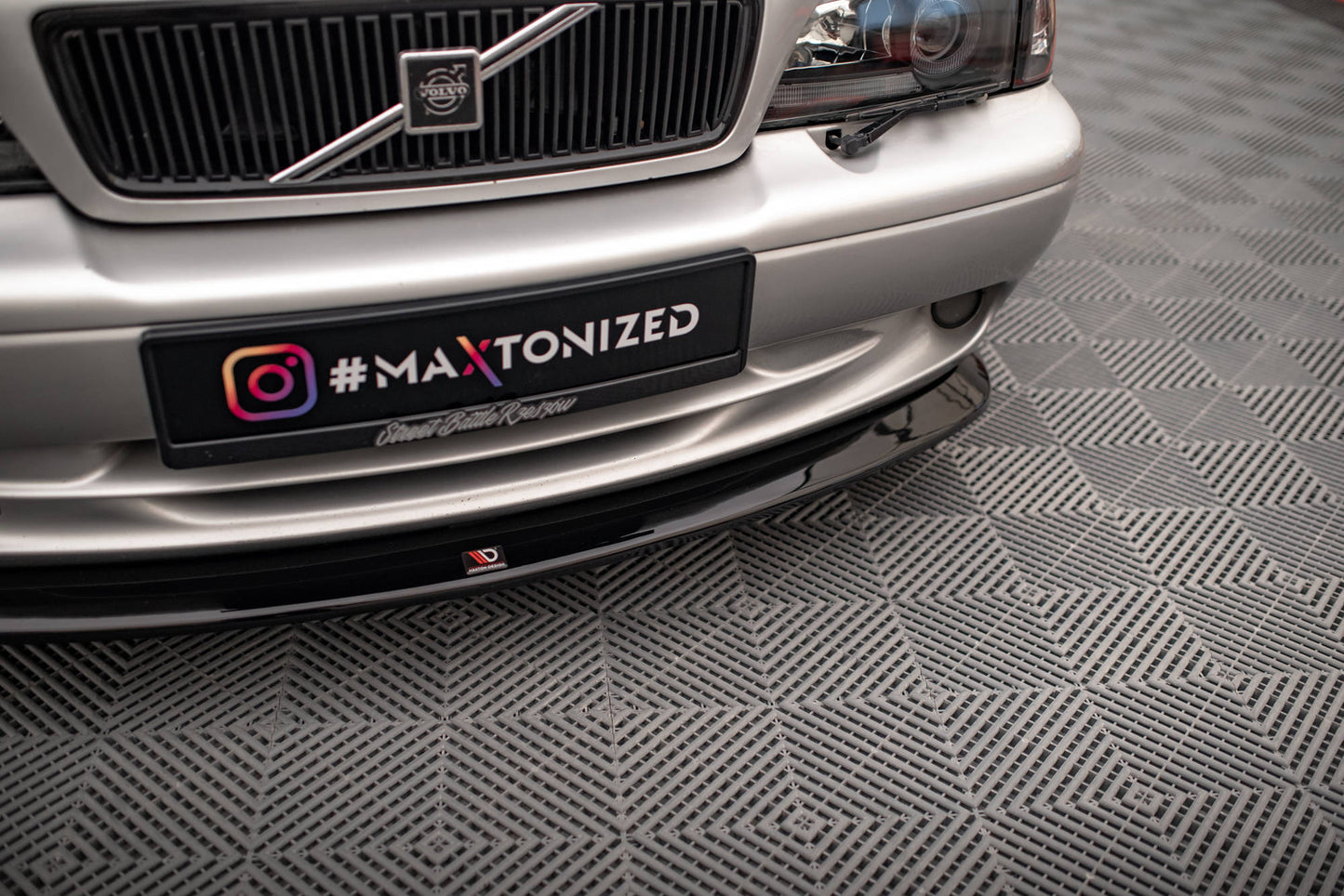 Forreste splitter V.1 Volvo C70 Mk1