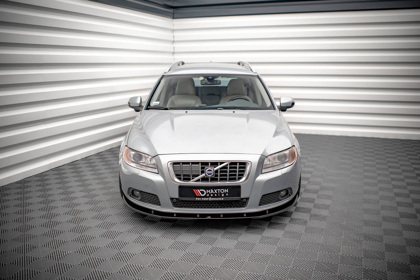 Forreste splitter V.1 Volvo V70 Mk3