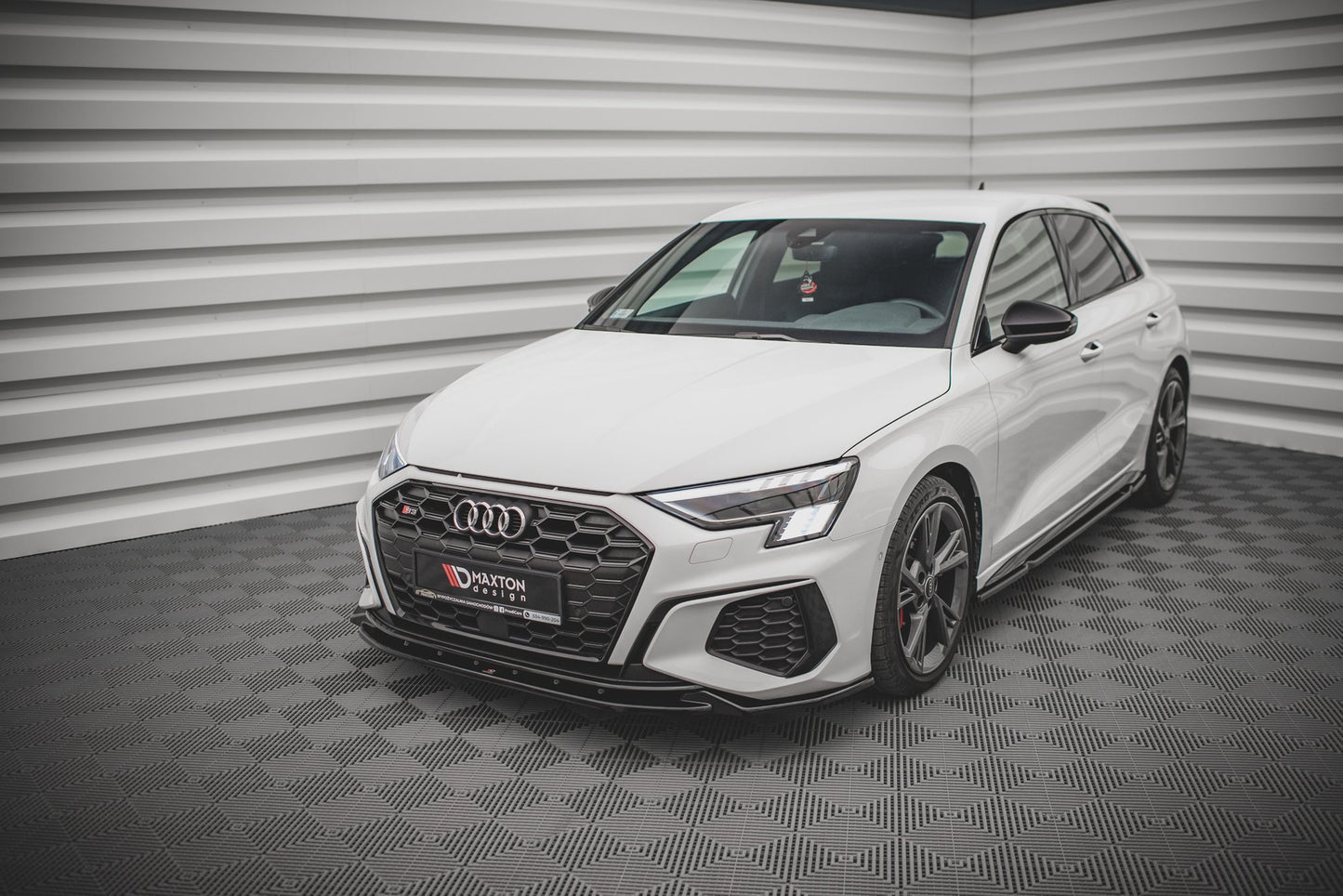 Forreste splitter V.2 Audi S3 / A3 S-Line 8Y