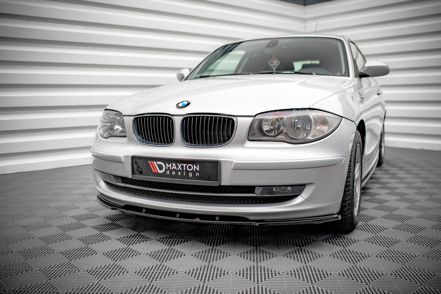 Forreste splitter V.2 BMW 1 E81 Facelift