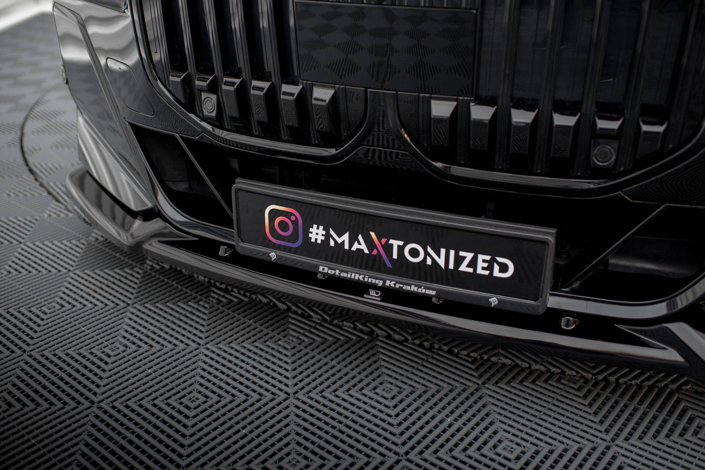 Forreste splitter V.2 BMW 7 M-Pack / M760e / i7 M-Pack G70