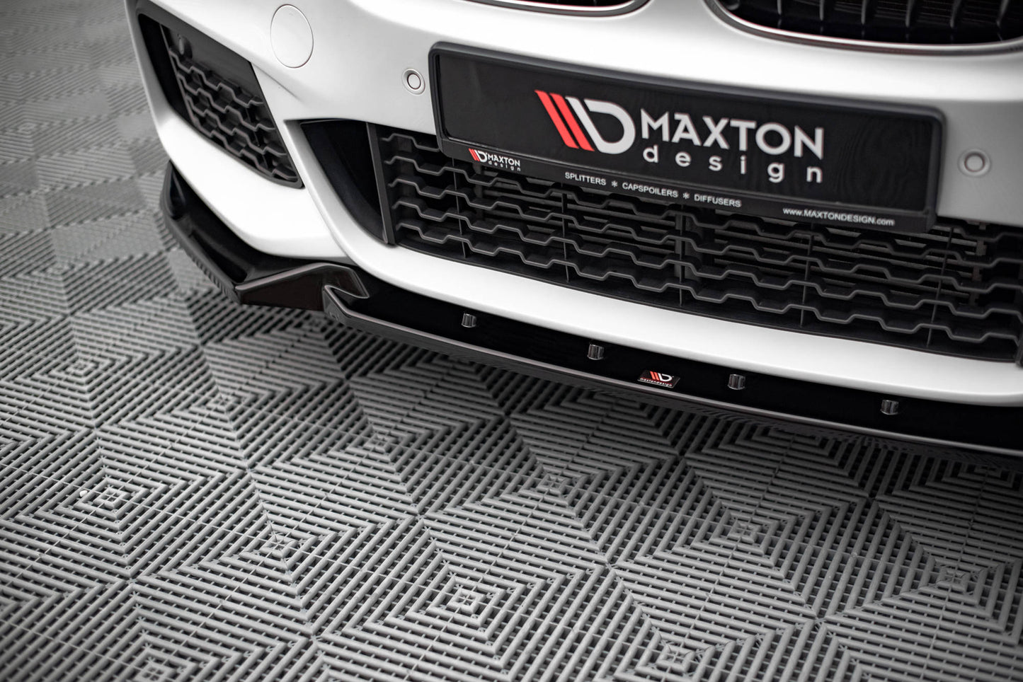 Forreste splitter V.2 BMW X1 M-Pack F48