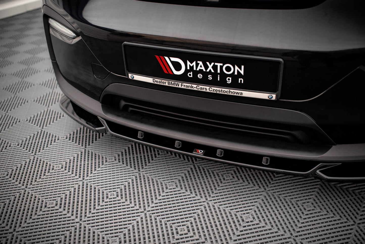 Forreste splitter V.2 BMW i3 Mk1 Facelift