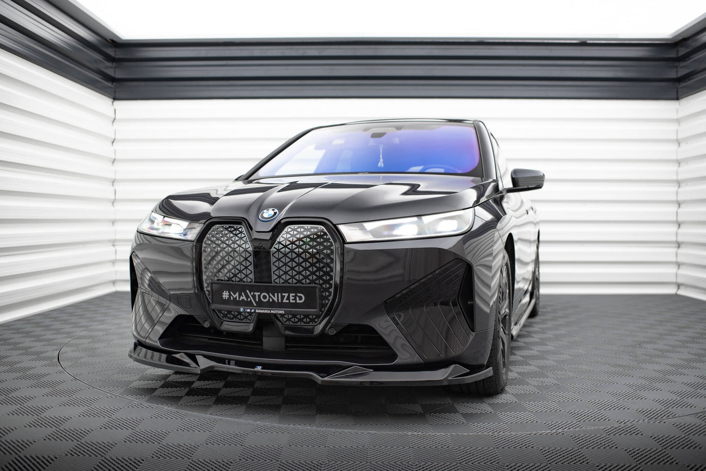 Forreste splitter V.2 BMW iX M-Pack i20