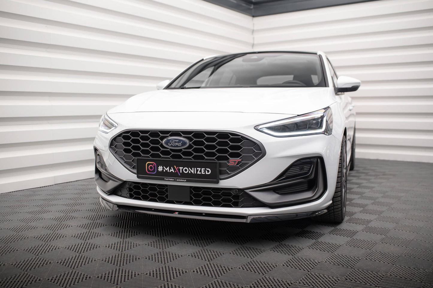 Forreste splitter V.2 Ford Focus ST / ST-Line Mk4 Facelift