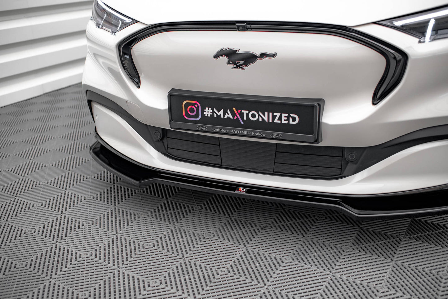 Forreste splitter V.2 Ford Mustang Mach-E Mk1