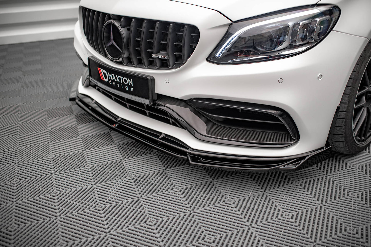 Forreste splitter V.2 Mercedes-AMG C63 Coupe AMG Aero Pack C205 Facelift