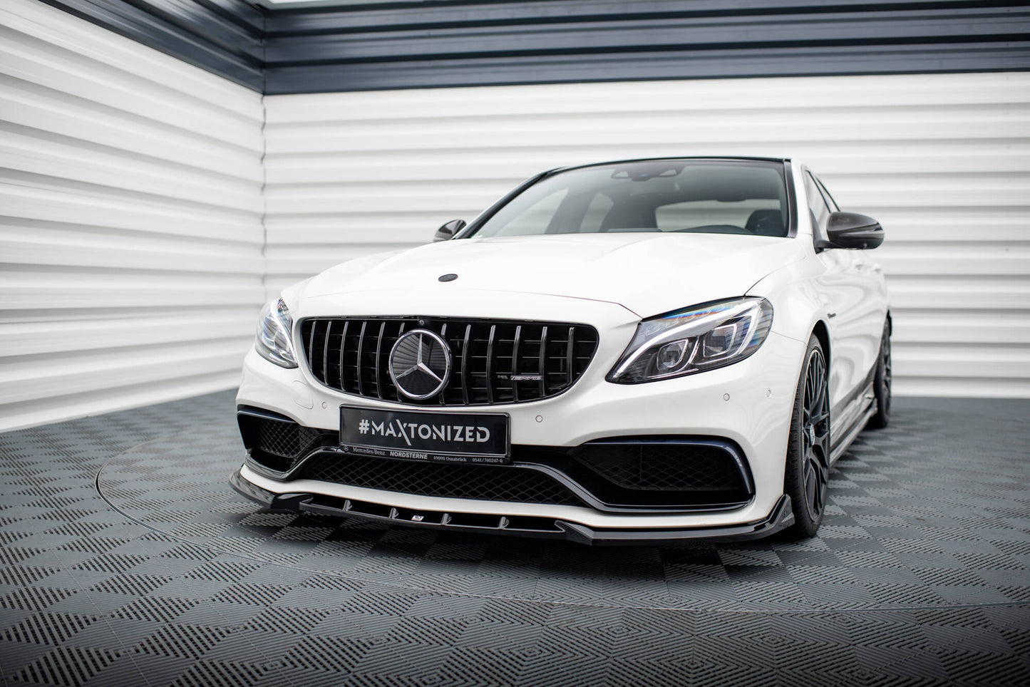 Forreste splitter V.2 Mercedes-AMG C63 Sedan / Estate W205 / S205