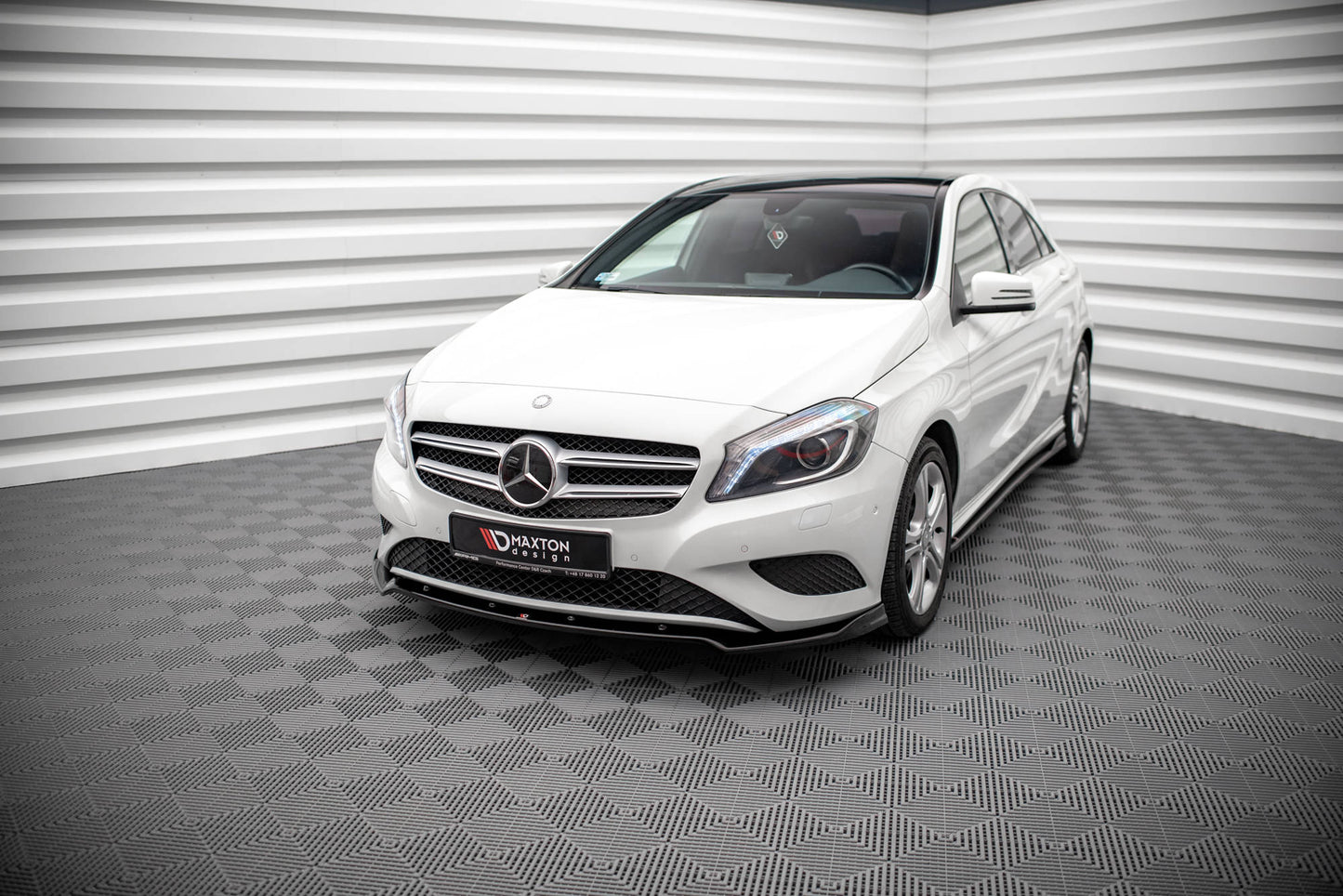 Forreste splitter V.2 Mercedes-Benz A W176