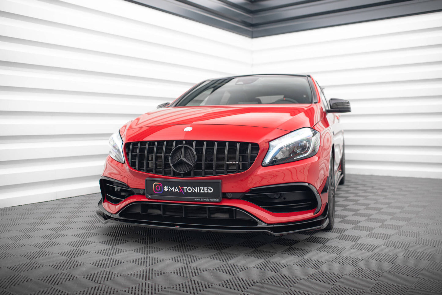 Forreste splitter V.2 Mercedes-Benz A45 Aero W176 Facelift