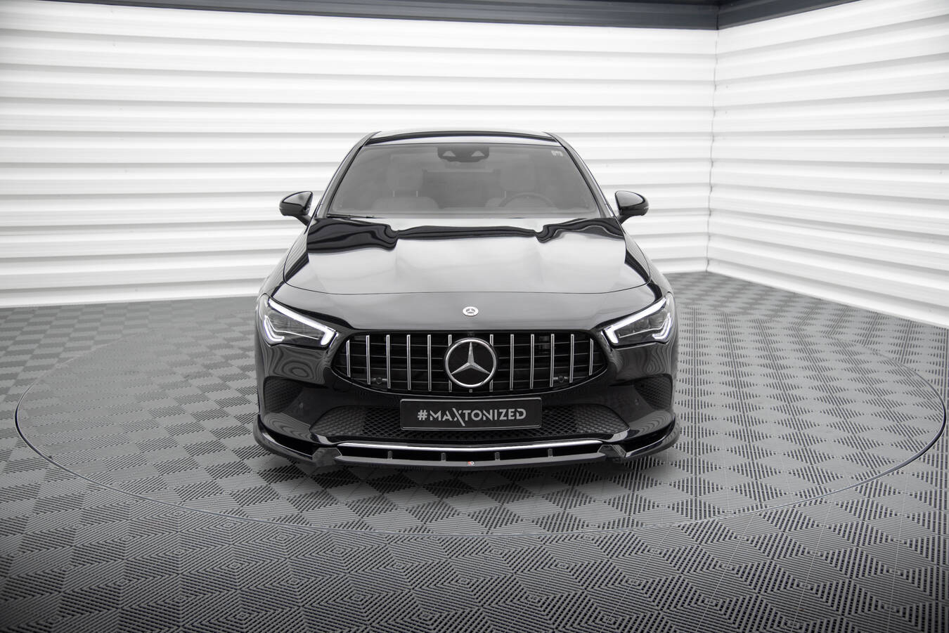 Forreste splitter V.2 Mercedes-Benz CLA C118