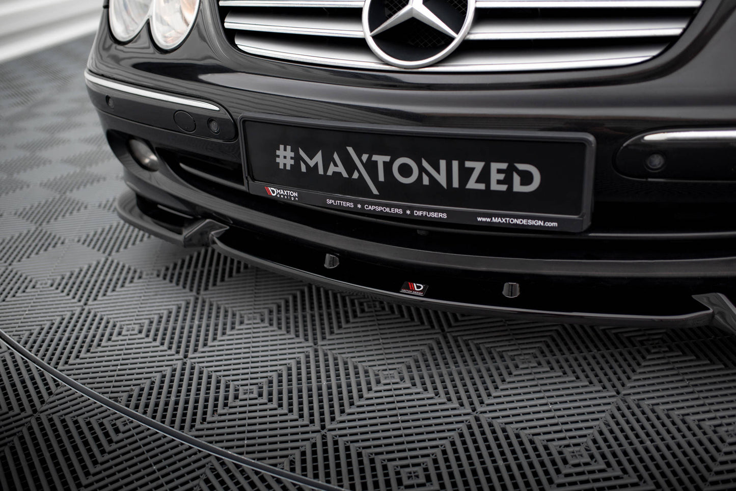 Forreste splitter V.2 Mercedes-Benz CLK W209