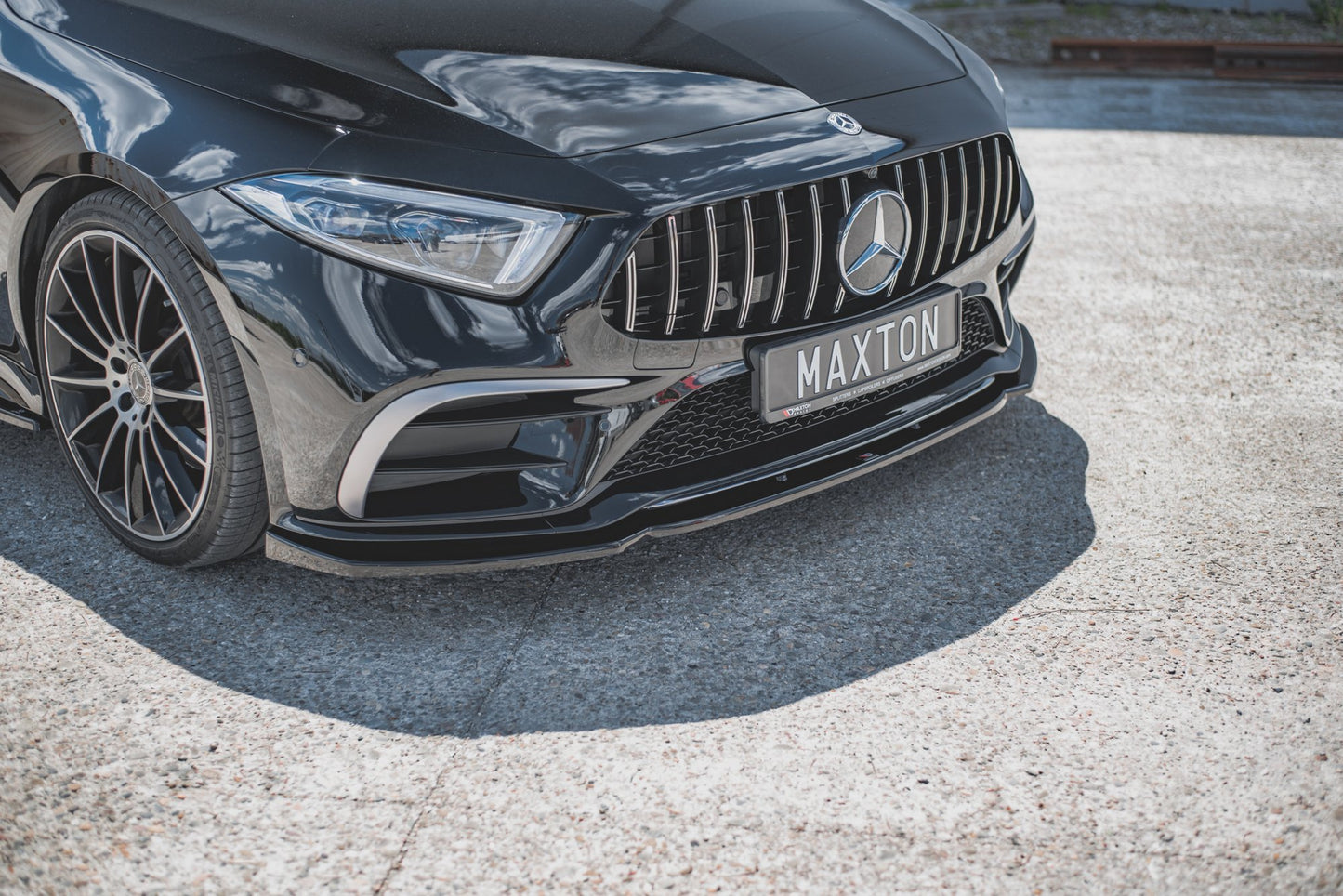 Forreste splitter V.2 Mercedes-Benz CLS AMG-Line / 53AMG C257
