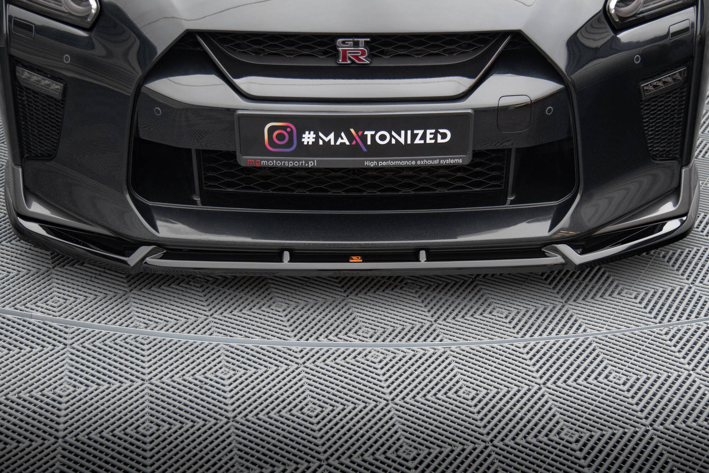 Forreste splitter V.2 Nissan GTR R35 Facelift