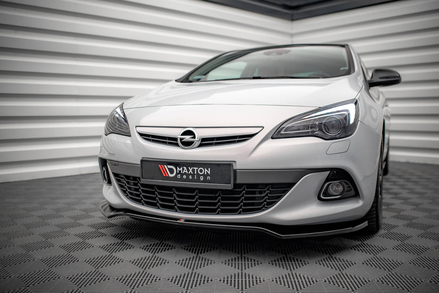 Forreste splitter V.2 Opel Astra GTC OPC-Line J