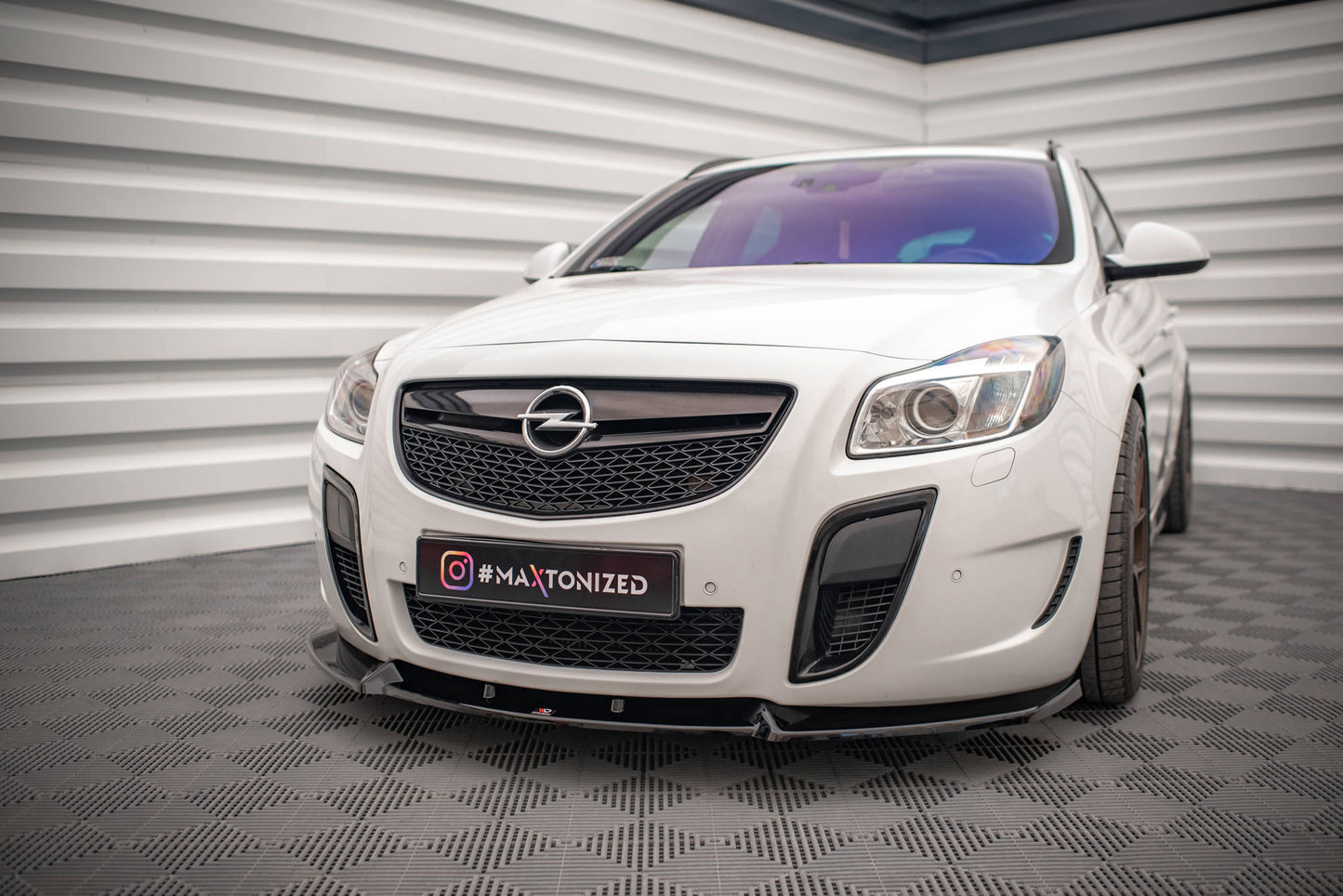 Forreste splitter V.2 Opel Insignia OPC Mk1