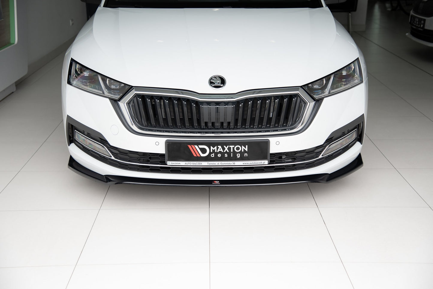 Forreste splitter V.2 Skoda Octavia Mk4