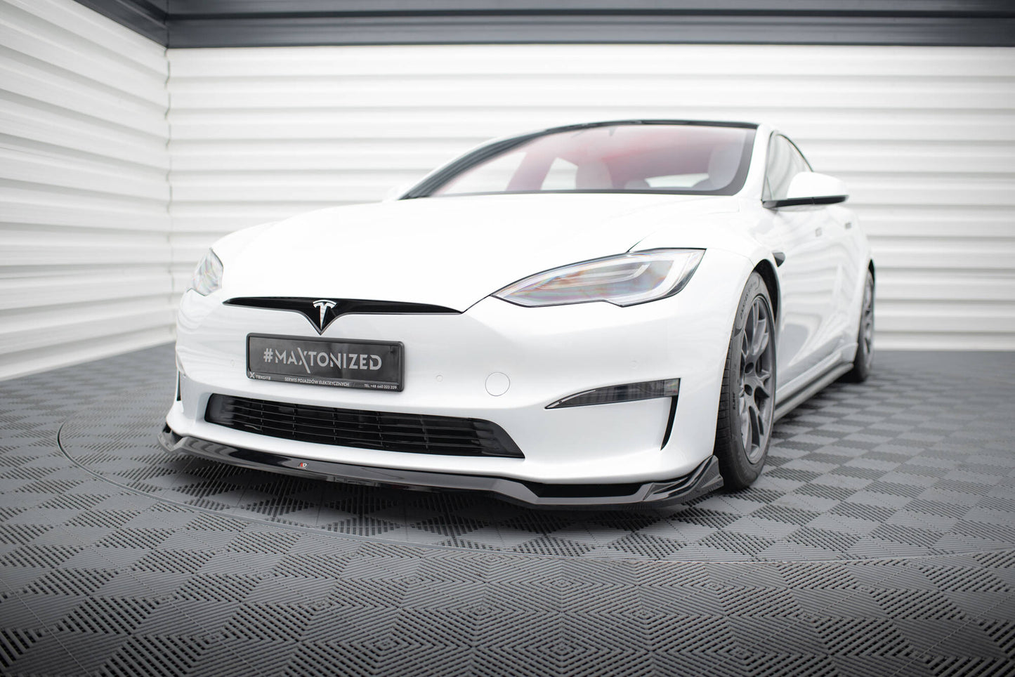 Forreste splitter V.2 Tesla Model S Plaid Mk1 Facelift