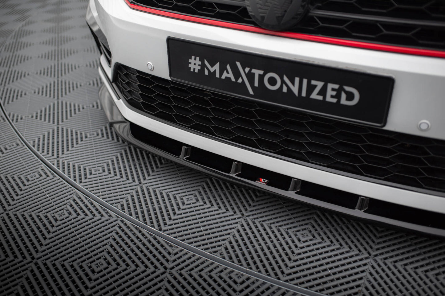 Forreste splitter V.2 Volkswagen Passat GT B8 Facelift USA