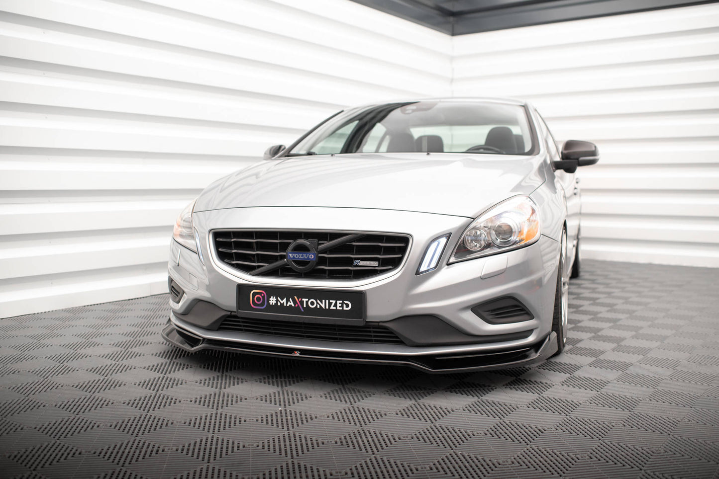 Forreste splitter V.2 Volvo S60 R-Design Mk2