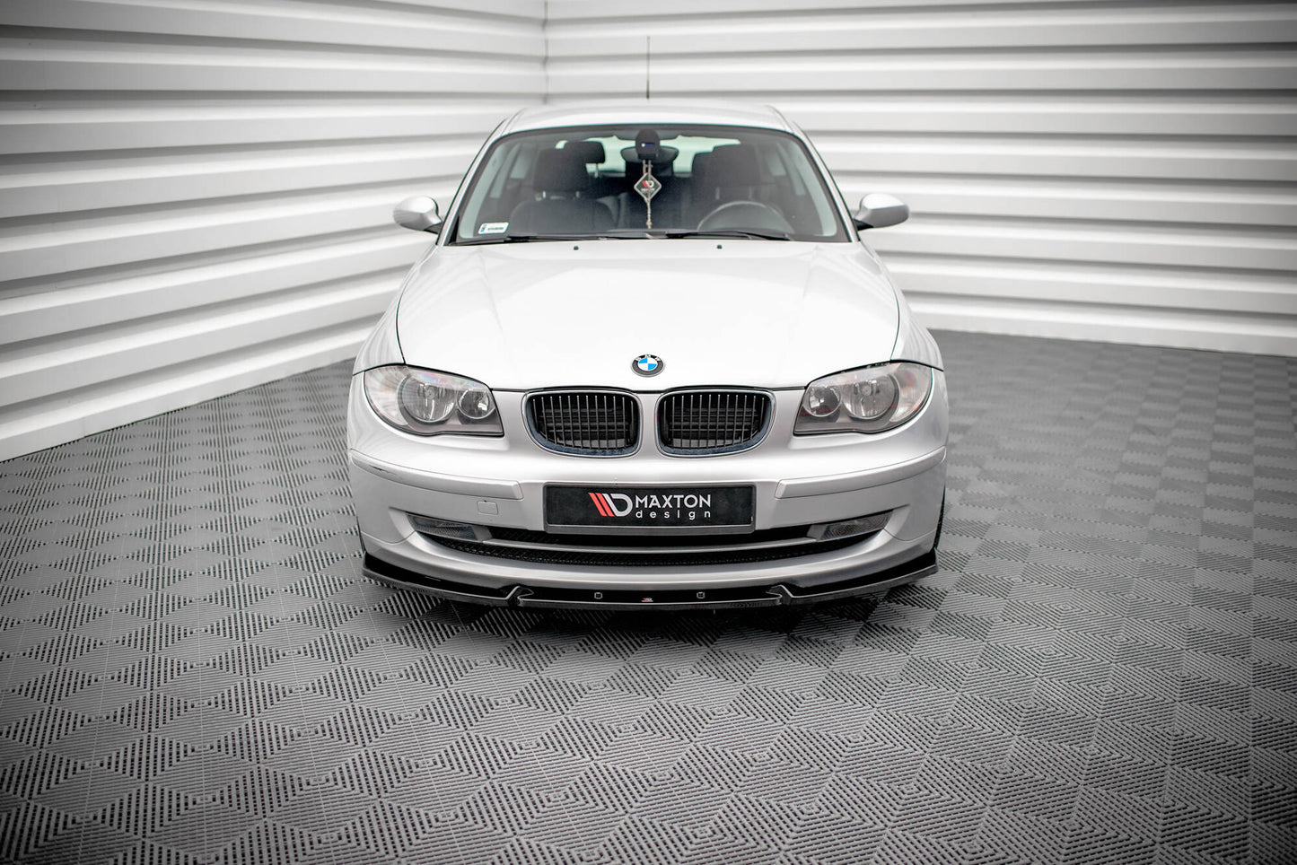 Forreste splitter V.3 BMW 1 E81 Facelift