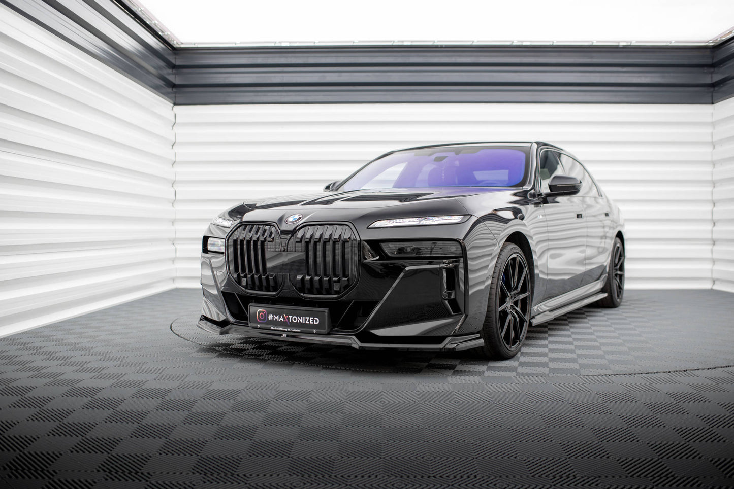 Forreste splitter V.3 BMW 7 M-Pack / M760e / i7 M-Pack G70