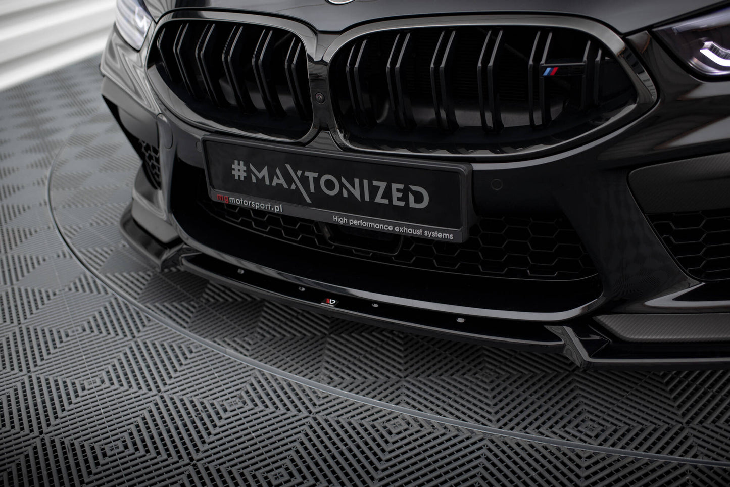 Forreste splitter V.3 BMW M8 Gran Coupe F93 / Coupe F92
