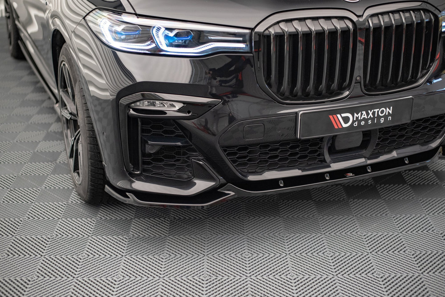 Forreste splitter V.3 BMW X7 M-Pack G07