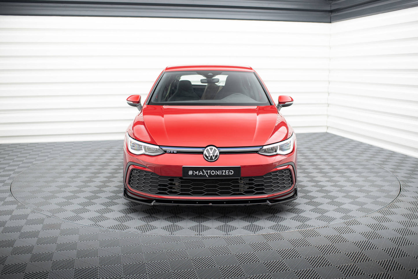 Forreste splitter V.3 + Flaps Volkswagen Golf GTI / GTE / GTD / R-Line Mk8