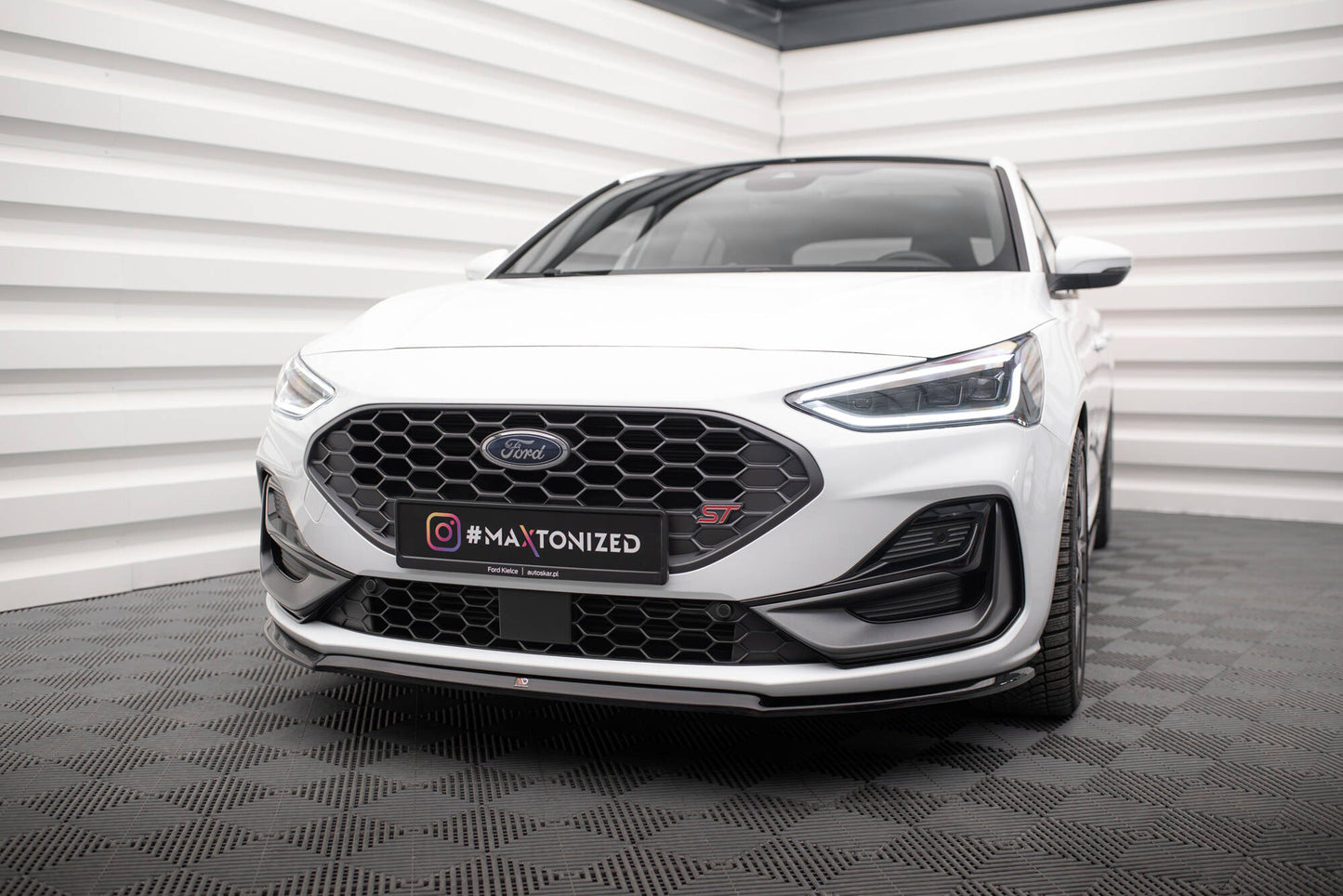 Forreste splitter V.3 Ford Focus ST / ST-Line Mk4 Facelift