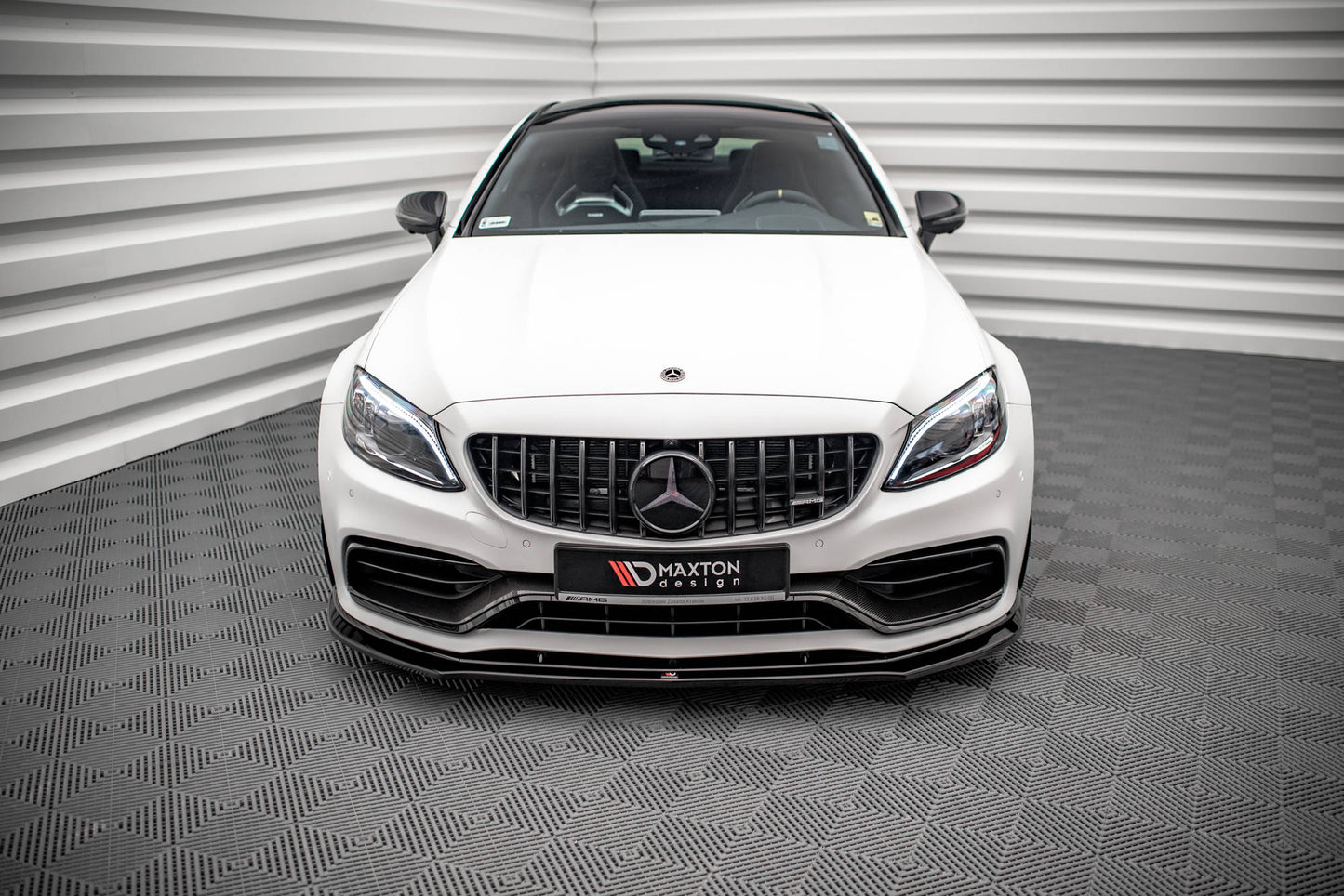 Forreste splitter V.3 Mercedes-AMG C63 AMG Aero Pack C205 Facelift