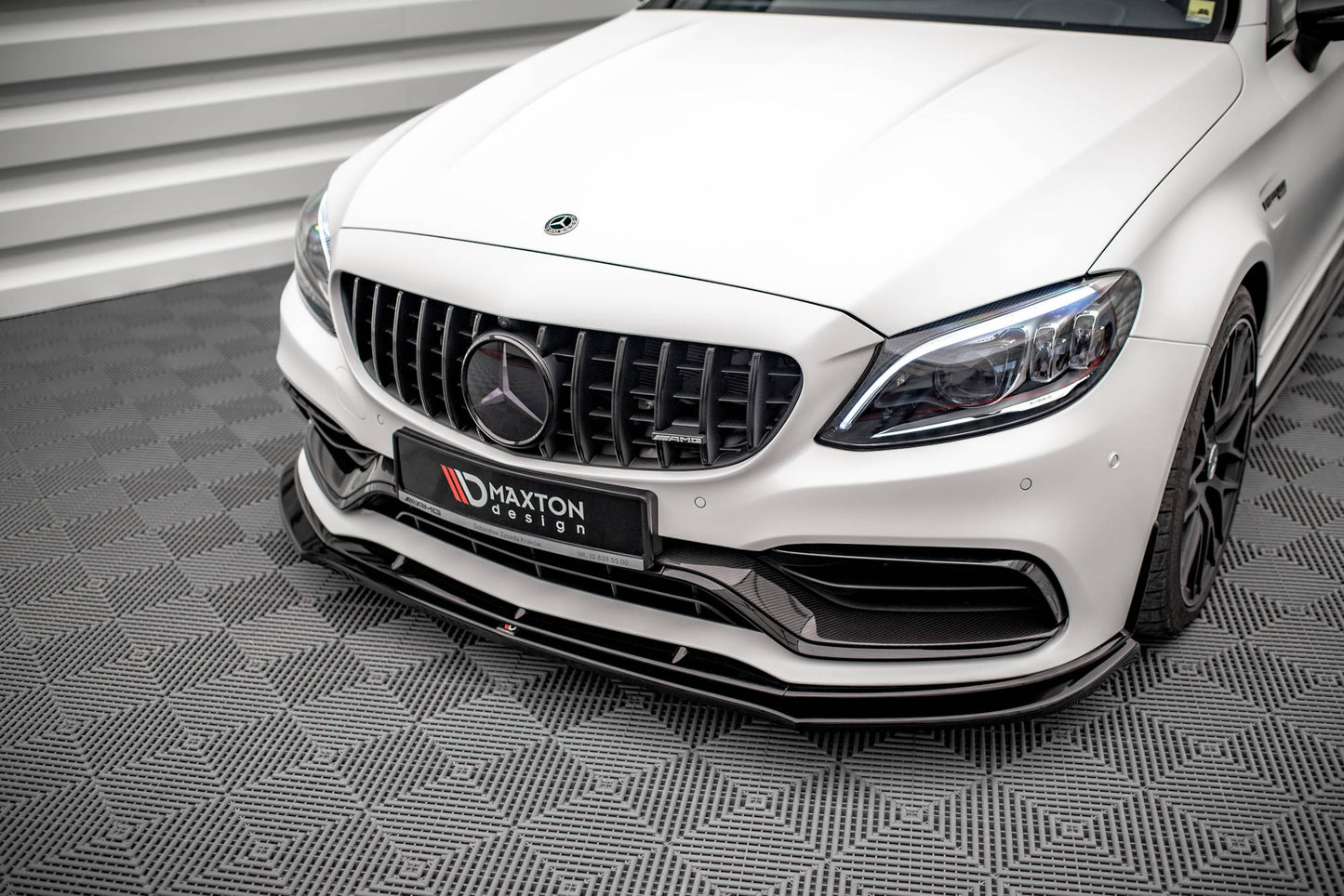 Forreste splitter V.3 Mercedes-AMG C63 AMG Aero Pack C205 Facelift