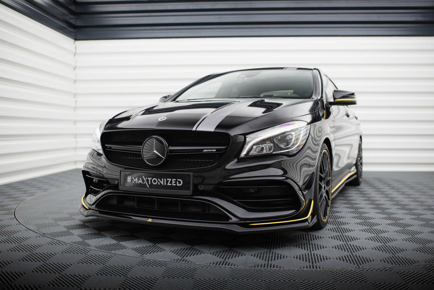 Forreste splitter V.3 Mercedes-AMG CLA 45 Aero C117 Facelift