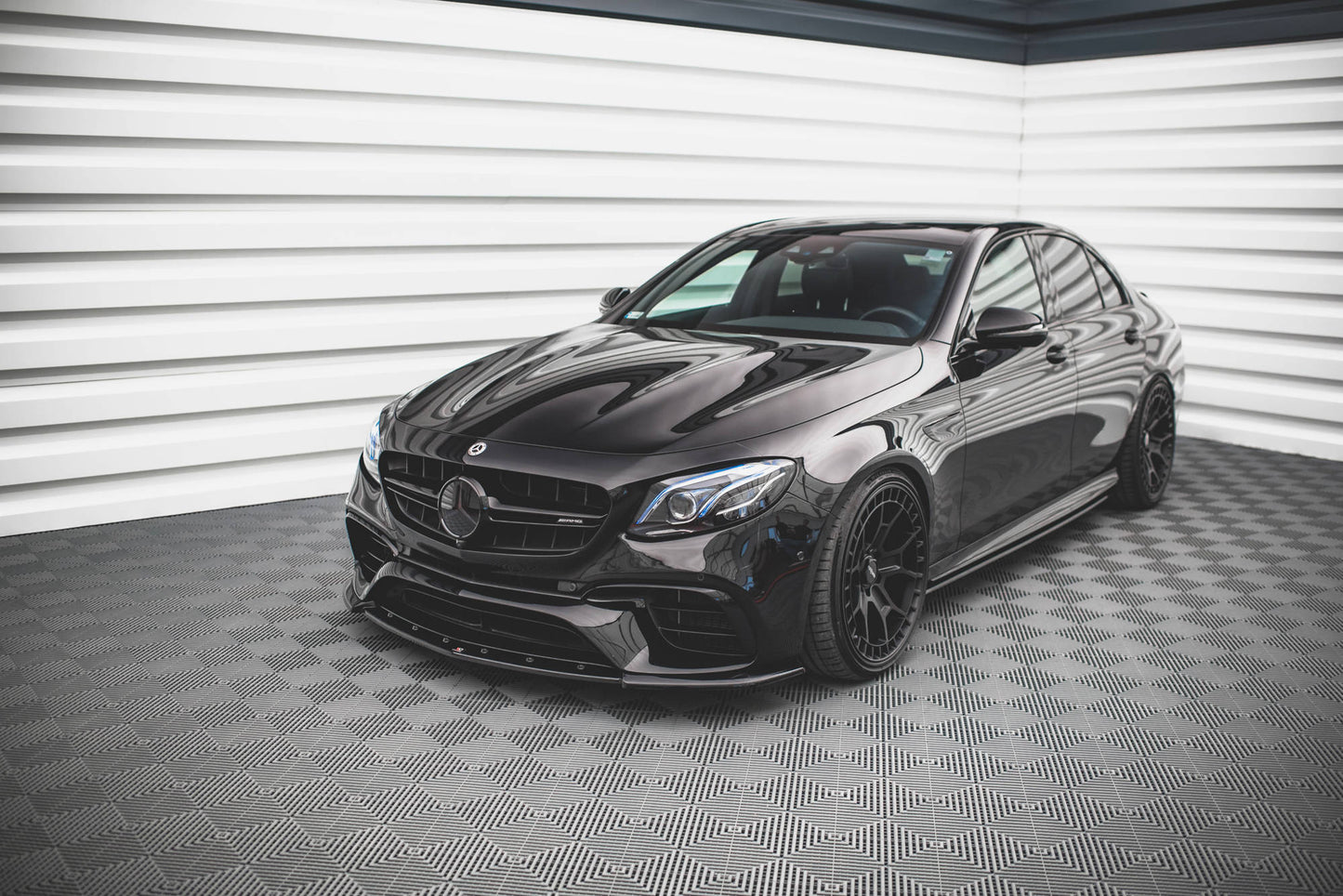 Forreste splitter V.3 Mercedes-Benz E63 AMG Estate/Sedan S213/W213