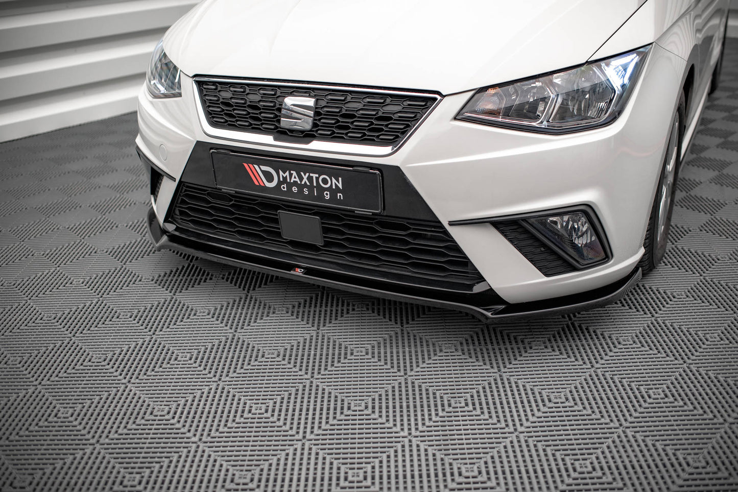 Forreste splitter V.3 Seat Ibiza FR/ Standard Mk5