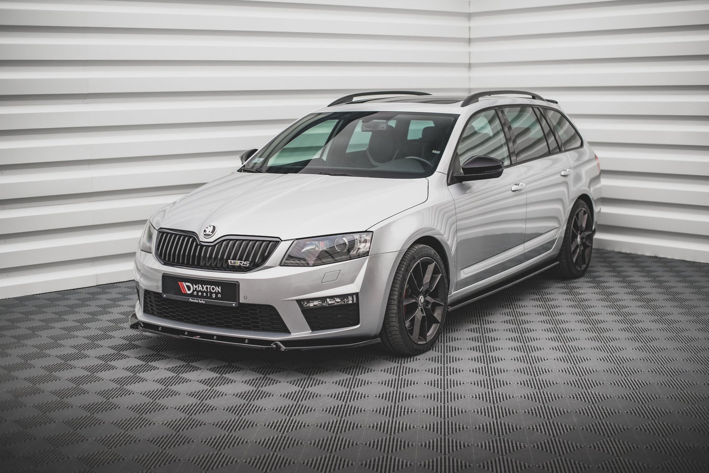 Forreste splitter V.3 Skoda Octavia RS Mk3