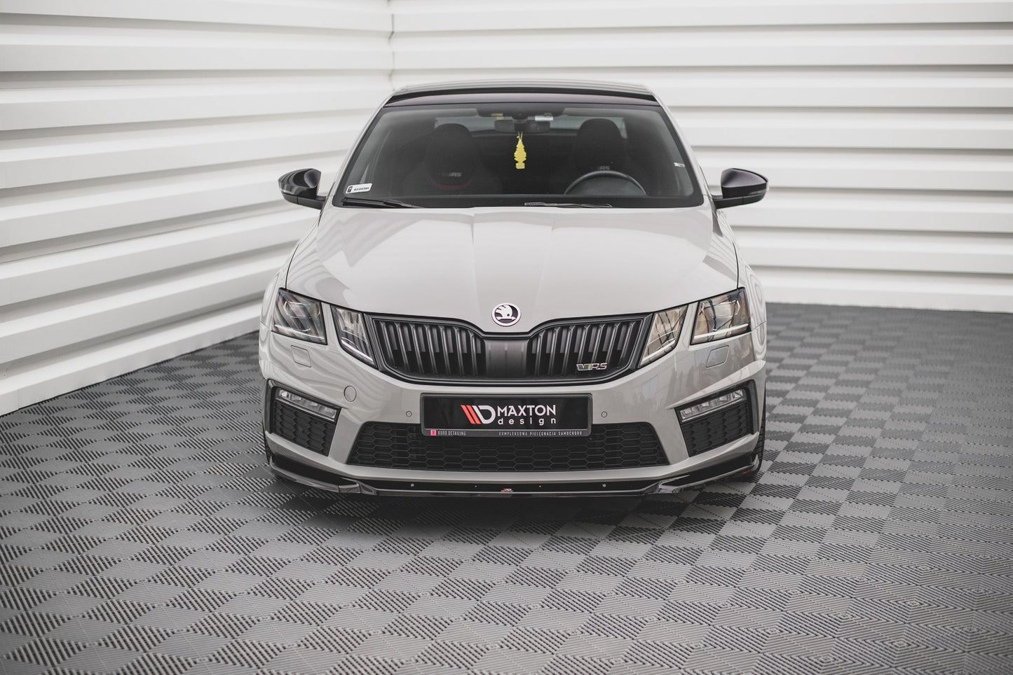 Forreste splitter V.3 Skoda Octavia RS Mk3 Facelift