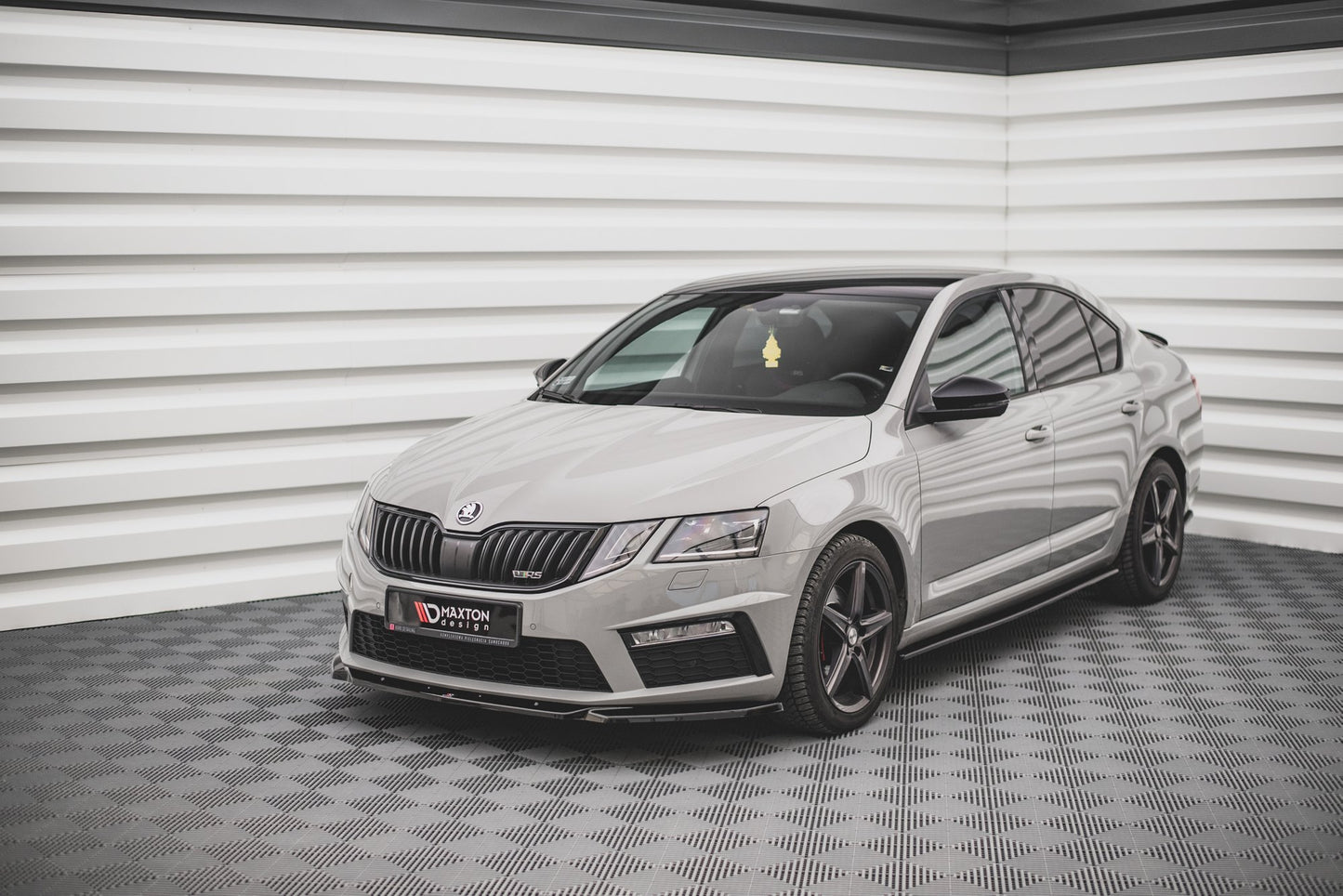 Forreste splitter V.3 Skoda Octavia RS Mk3 Facelift