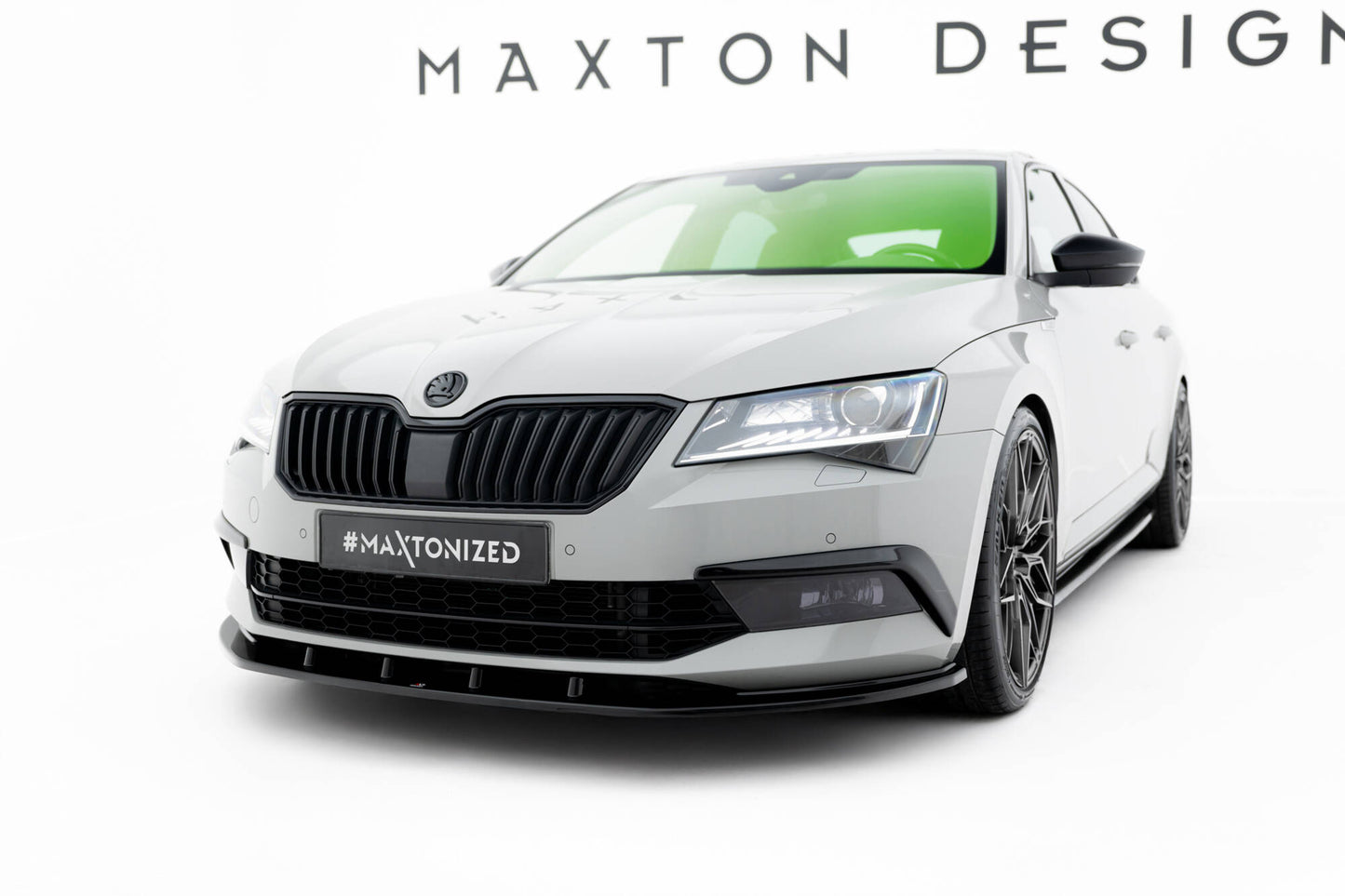 Forreste splitter V.3 Skoda Superb Liftback / Combi Mk3