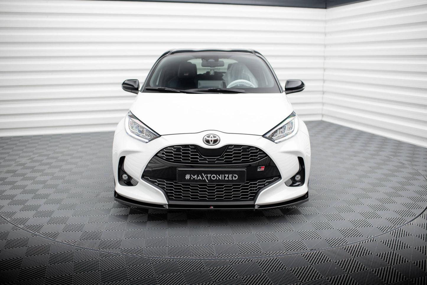 Forreste splitter V.3 Toyota Yaris Mk4