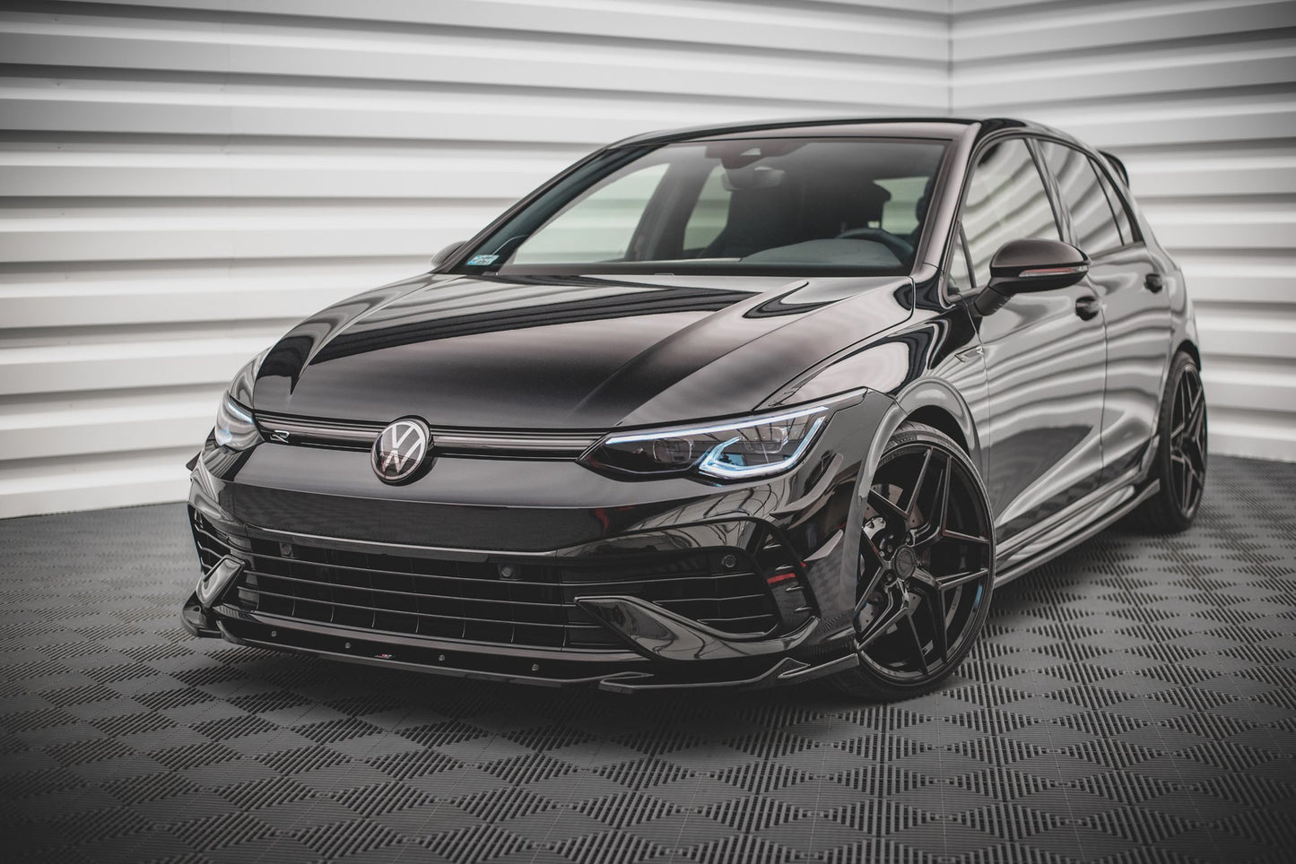 Forreste splitter V.4 Volkswagen Golf R Mk8