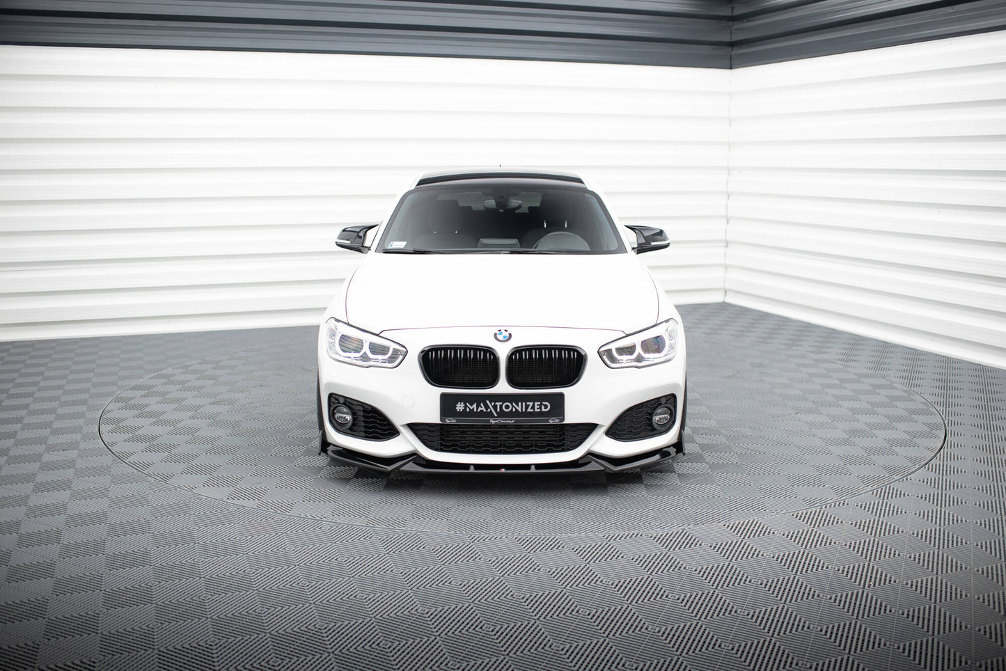 Forreste splitter V.5 + Flaps BMW 1 M-Pack / M140i F20 Facelift