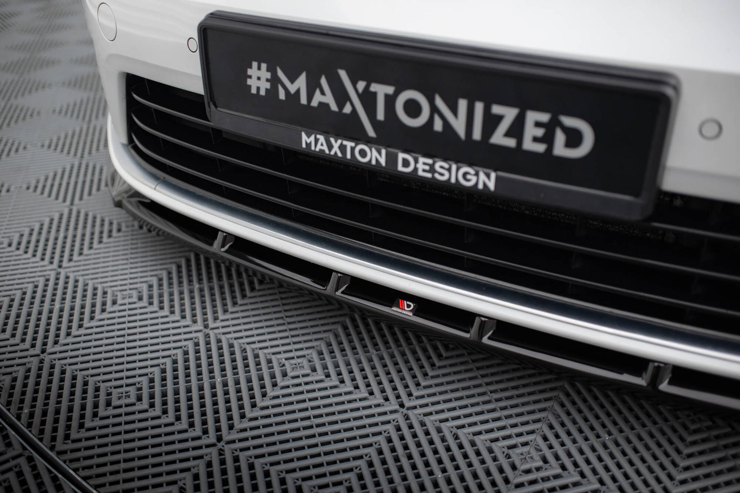 Forreste splitter V.5 Volkswagen Golf R / R-Line Mk7