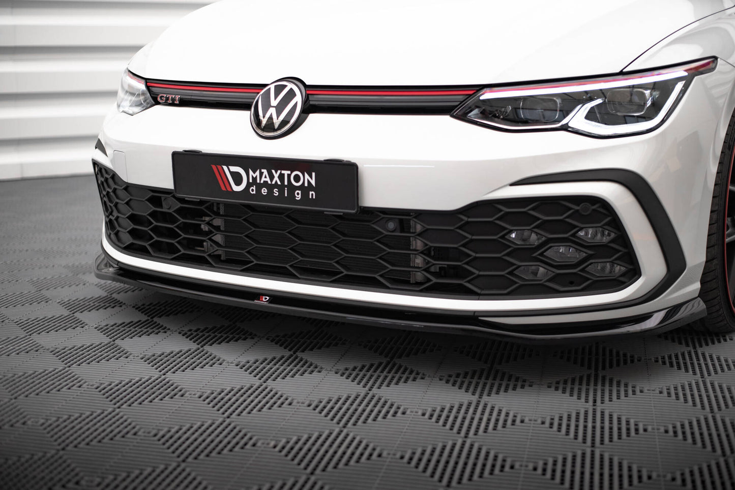 Forreste splitter V.7 Volkswagen Golf GTI / GTE / GTD / R-Line Mk8