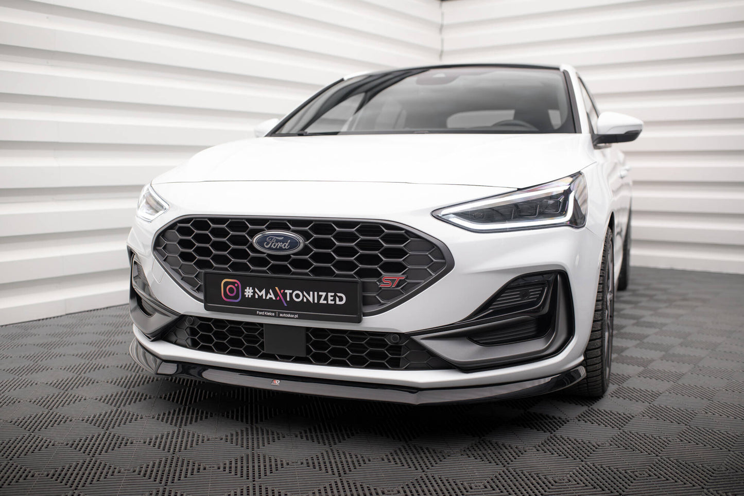 Forreste splitter V.8 Ford Focus ST / ST-Line Mk4 Facelift
