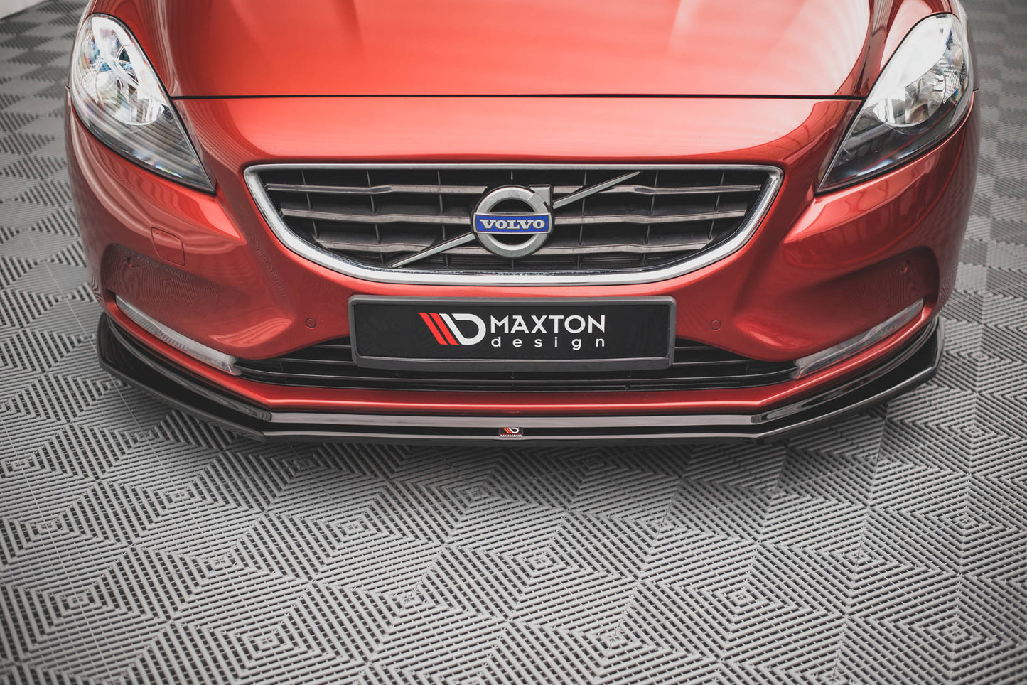 Forreste splitter Volvo V40